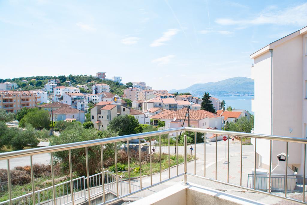 Apartment Horizont Trogir Eksteriør bilde