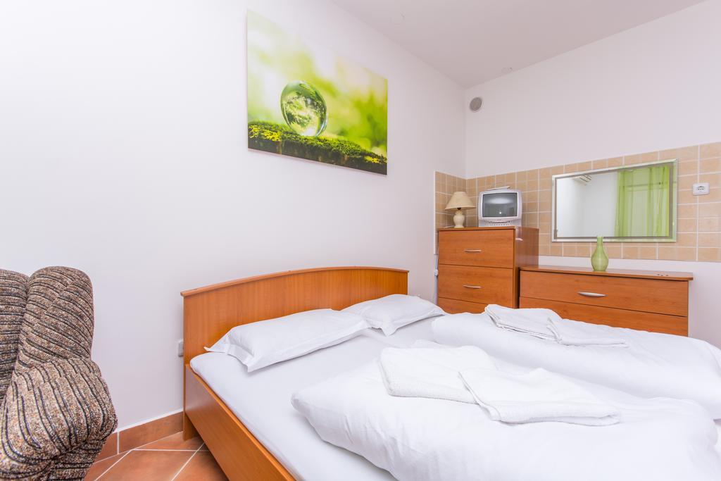 Apartment Horizont Trogir Eksteriør bilde